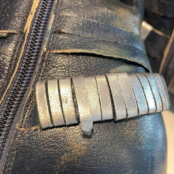 DCode Navy/silver distressed Leather Ankle Boot Made in Portugal - 39 (8.5) - Picture 9 of 13